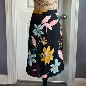 WHO WHAT WEAR black floral mid skirt ~ Size 8